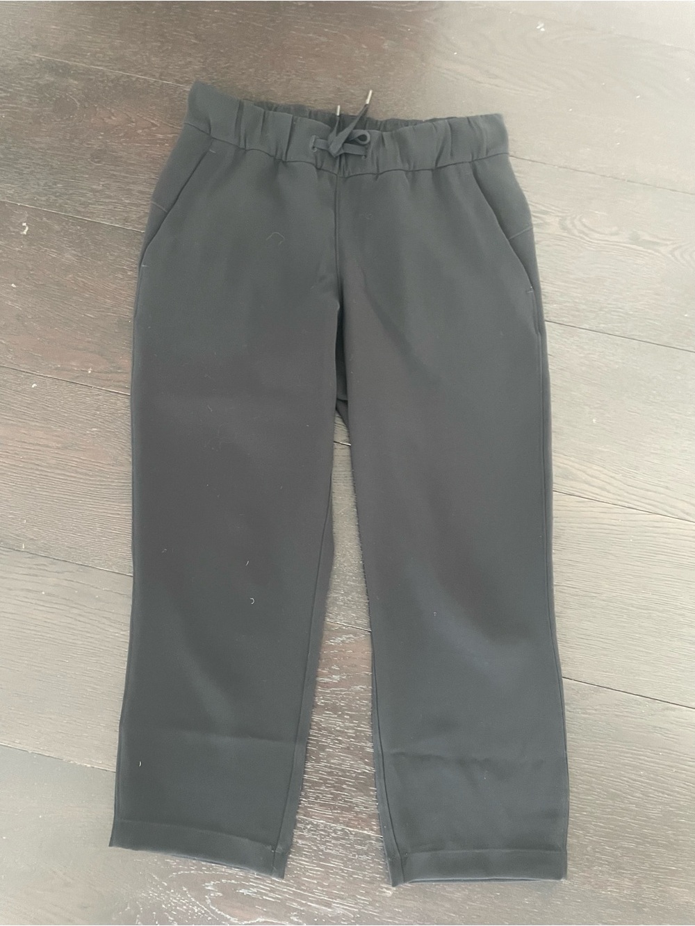 Lululemon Black Athletic Cropped Pants with Logo